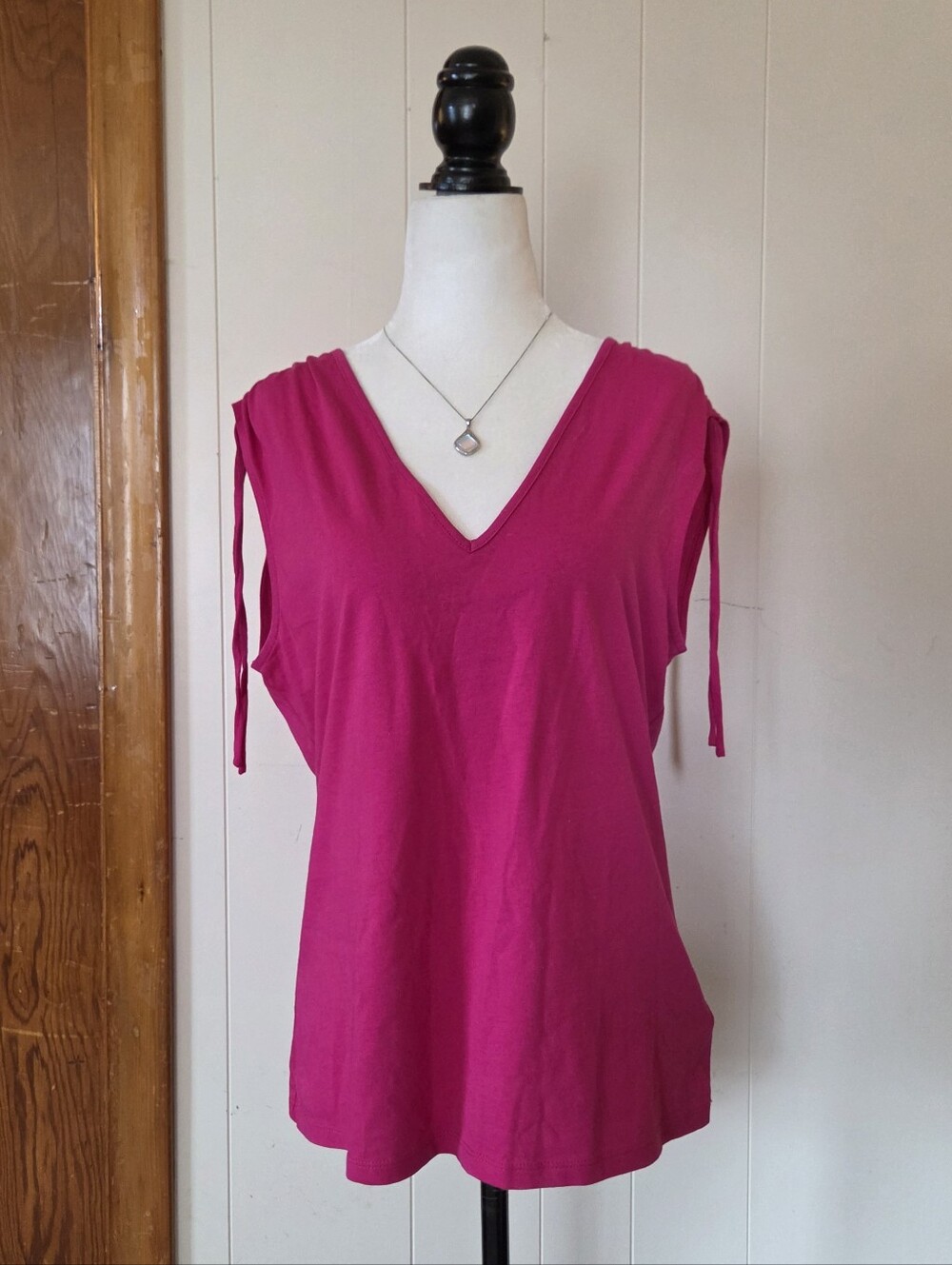Ralph Lauren | Sleeveless V-Neck Tank Top in a Vibrant Fuchsia Pink